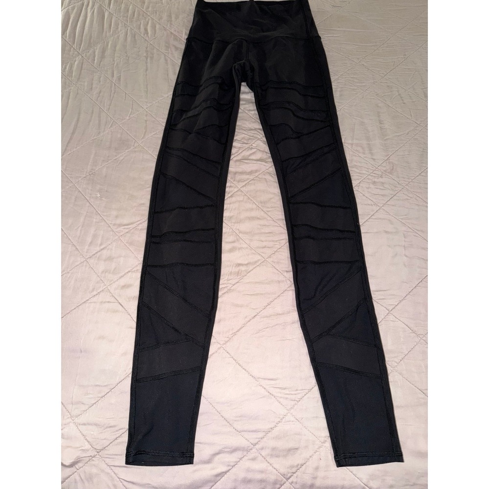 Lululemon size 4 leggings - Picture 1 of 2